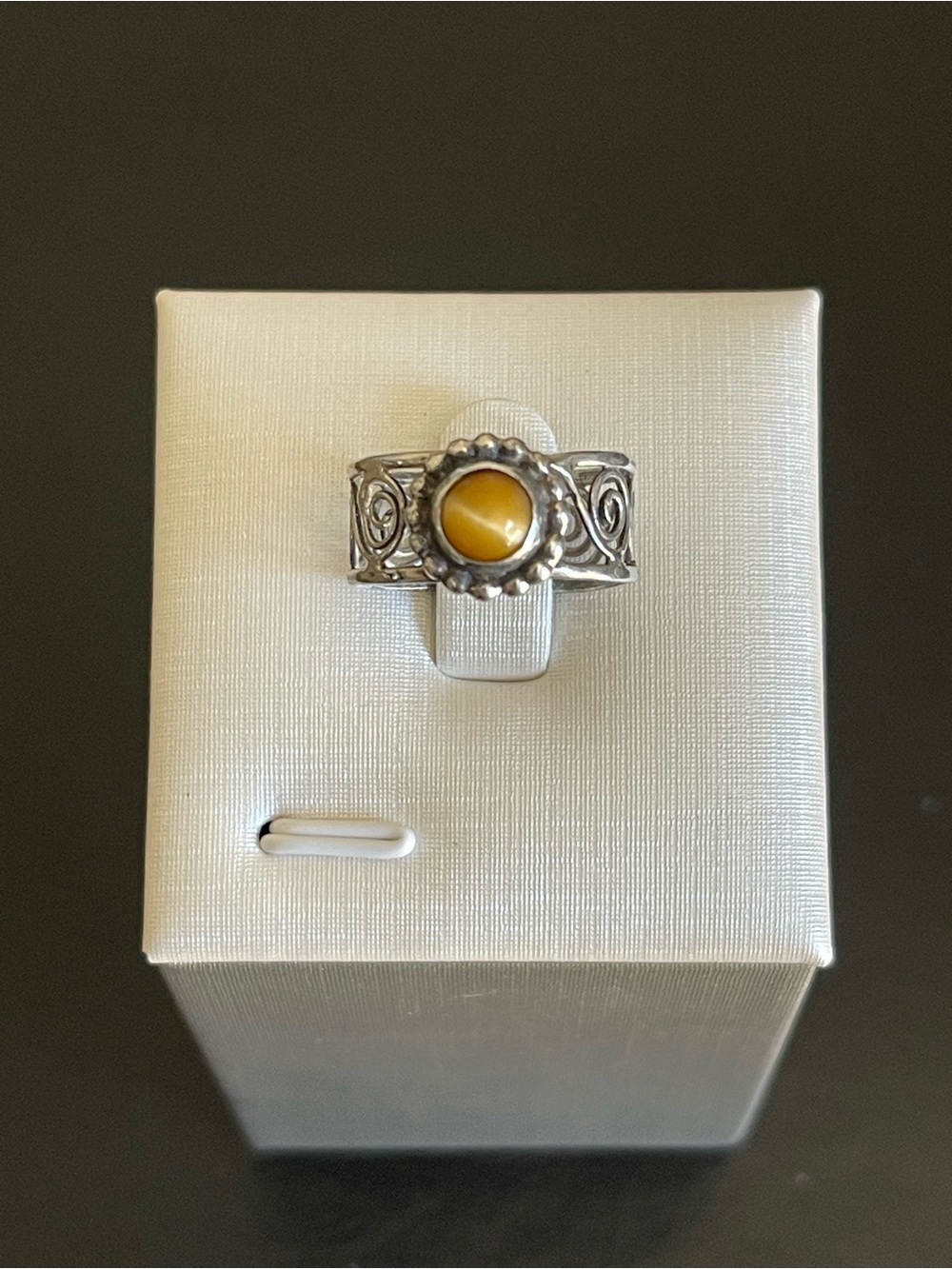 Vintage Sterling Silver Yellow cats eye Floral Scroll Ring